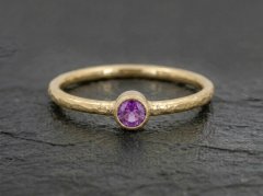 Lilla safir ring
