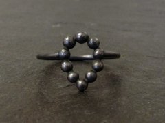 Pebbles drop ring